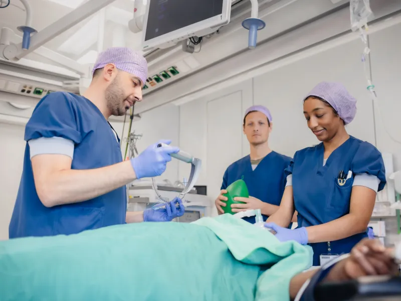 Emre, anesthesiemedewerker