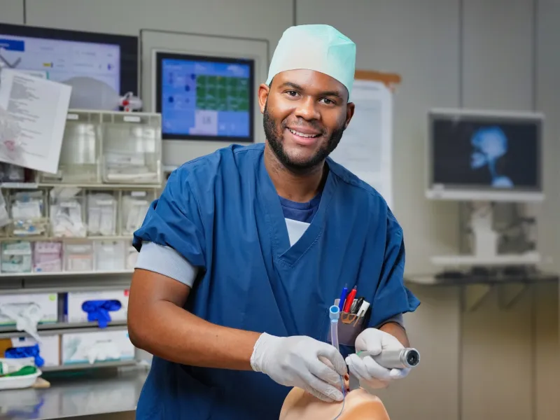 Nathan, anesthesiemedewerker