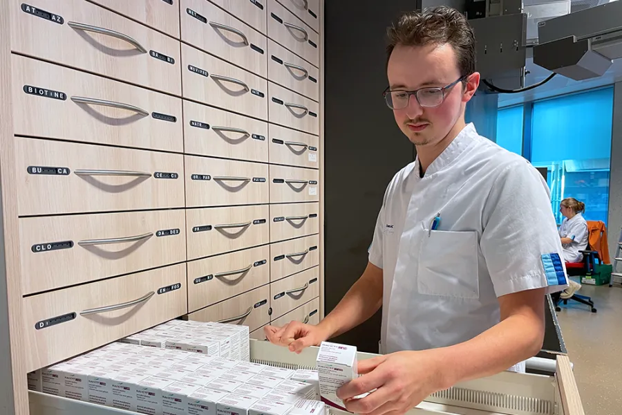 apothekersassistent, poliklinische apotheek, erasmus mc